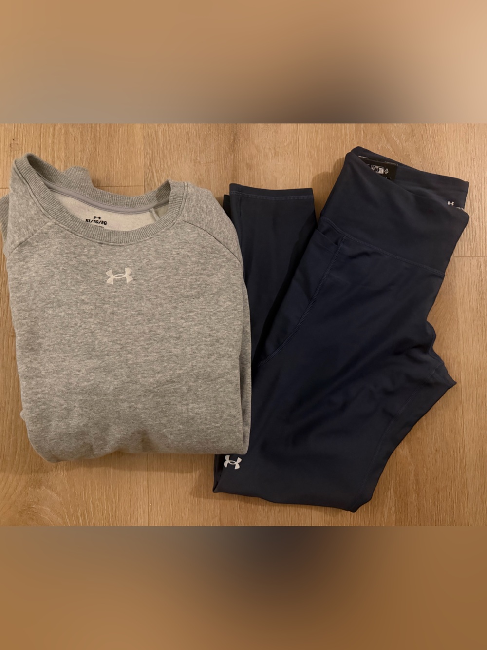 Under Armour Grey Crewneck Sweatshirt & leggings